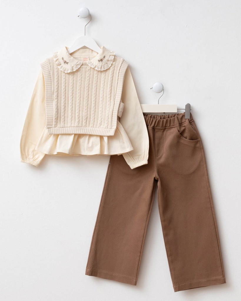 Three-Piece Girls' Holiday Outfit with Lace Collar Shirt, Sweater, and Relaxed Fit Trousers -Beige